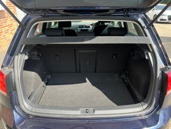 Volkswagen Golf 1.2 TSi Bluemotion Technology SE DSG 5DR