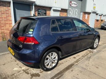 Volkswagen Golf 1.2 TSi Bluemotion Technology SE DSG 5DR