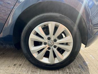 Volkswagen Golf 1.2 TSi Bluemotion Technology SE DSG 5DR