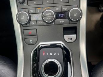 Land Rover Range Rover Evoque 2.2 SD4 Pure SUV 5dr Diesel Auto 4WD Euro 5 (190 ps)