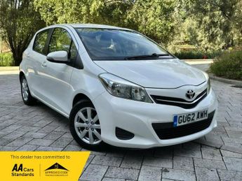 Toyota Yaris 1.33 Dual VVT-i TR Hatchback 5dr Petrol Multidrive S Euro 5 (101