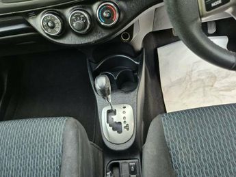 Toyota Yaris 1.33 Dual VVT-i TR Hatchback 5dr Petrol Multidrive S Euro 5 (101