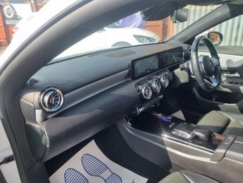 Mercedes CLA CLA 180 AMG LINE PREMIUM PLUS