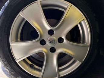Renault Clio 1.5 dCi Dynamique MediaNav EDC Euro 5 5dr
