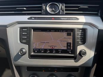 Volkswagen Passat SE BUSINESS TDI BLUEMOTION TECH DSG