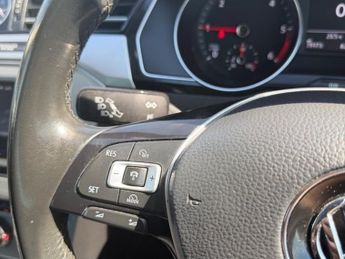 Volkswagen Passat SE BUSINESS TDI BLUEMOTION TECH DSG