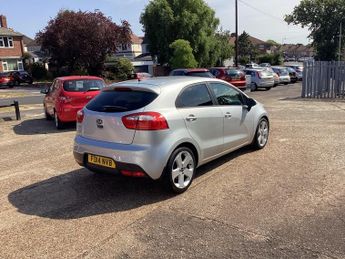 Kia Rio 1.4 3 Hatchback 5dr Petrol Auto Euro 5 (107 bhp)