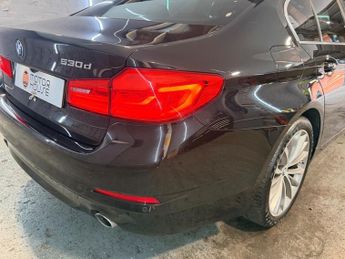 BMW 5 SERIES 3.0 530d SE Saloon 4dr Diesel Auto Euro 6 (s/s) (265 ps)