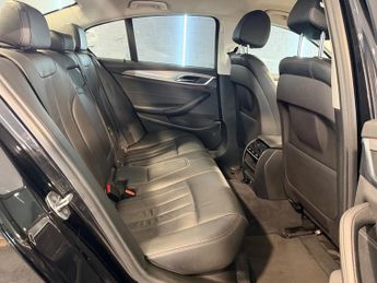 BMW 5 SERIES 3.0 530d SE Saloon 4dr Diesel Auto Euro 6 (s/s) (265 ps)