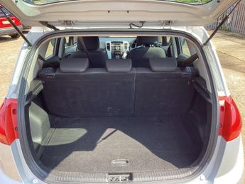 Kia Venga 1.6 2 MPV 5dr Petrol Auto Euro 5 (123 bhp)