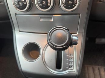 Mitsubishi Delica 2.0 AUTOMATIC PETEOL MPV POWER DOORS