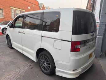 Mitsubishi Delica 2.0 AUTOMATIC PETEOL MPV POWER DOORS