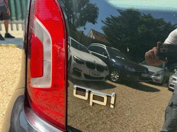 Volkswagen Up 1.0 Automatic
