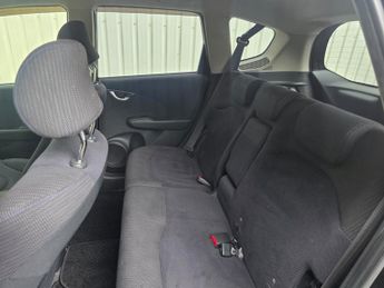 Honda Jazz 1.3h IMA HE Hatchback 5dr Petrol Hybrid CVT Euro 5 (102 ps)