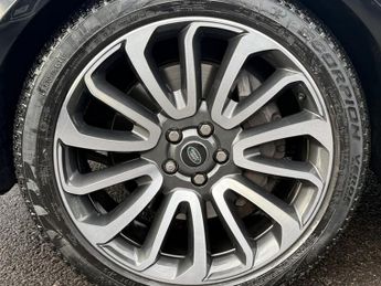 Land Rover Range Rover 5.0 V8 Autobiography SUV 5dr Petrol Auto 4WD Euro 6 (s/s) (510 p