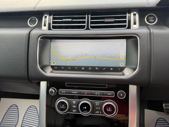 Land Rover Range Rover 5.0 V8 Autobiography SUV 5dr Petrol Auto 4WD Euro 6 (s/s) (510 p