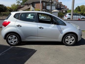 Kia Venga 1
