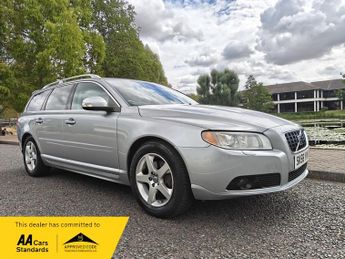 Volvo V70 2.4 D5 SE Lux RTI Nav Estate 5dr Diesel Geartronic Euro 4 (185 p