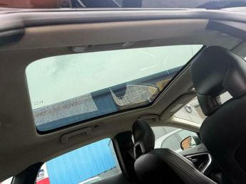 Volvo V40 2.0 D3 SE Lux Nav Auto Euro 6 (s/s) 5dr
