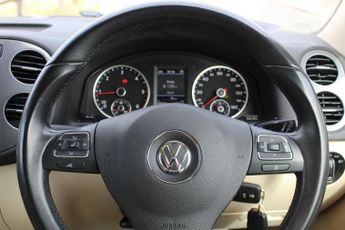 Volkswagen Tiguan ESCAPE TDI BLUEMOTION TECH 4MOTION DSG