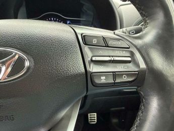 Hyundai KONA 64kWh Premium SE Auto 5dr (7kW Charger)