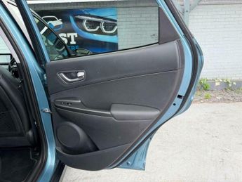 Hyundai KONA 64kWh Premium SE Auto 5dr (7kW Charger)