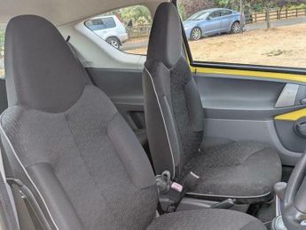 Peugeot 107 1.0 12V Urban 2 Tronic Euro 4 3dr