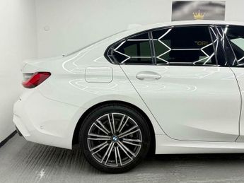 BMW 3 SERIES 2.0 320i M Sport Auto Euro 6 (s/s) 4dr