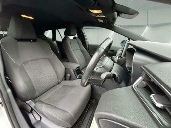 Toyota Corolla 1.8 VVT-h Icon Tech Touring Sports CVT Euro 6 (s/s) 5dr