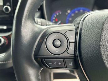 Toyota Corolla 1.8 VVT-h Icon Tech Touring Sports CVT Euro 6 (s/s) 5dr
