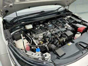 Toyota Corolla 1.8 VVT-h Icon Tech Touring Sports CVT Euro 6 (s/s) 5dr