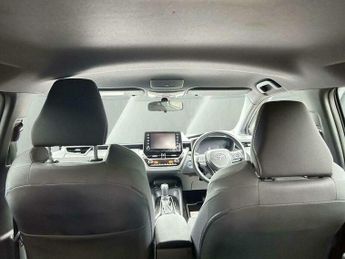 Toyota Corolla 1.8 VVT-h Icon Tech Touring Sports CVT Euro 6 (s/s) 5dr