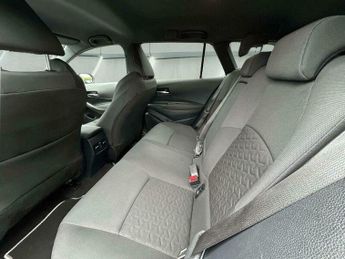 Toyota Corolla 1.8 VVT-h Icon Tech Touring Sports CVT Euro 6 (s/s) 5dr