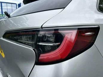 Toyota Corolla 1.8 VVT-h Icon Tech Touring Sports CVT Euro 6 (s/s) 5dr