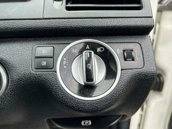 Mercedes-Benz C Class 1.8 C180 BlueEfficiency Executive SE Auto Euro 5 4dr