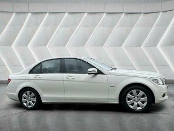 Mercedes-Benz C Class 1.8 C180 BlueEfficiency Executive SE Auto Euro 5 4dr