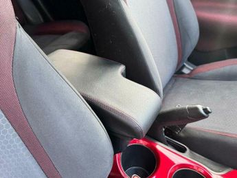 Nissan Juke 1.6 Acenta Premium CVT Euro 5 5dr