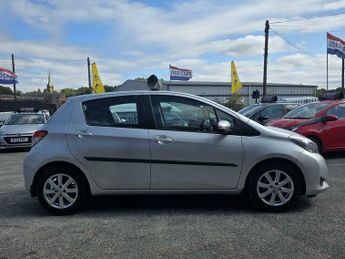Toyota Yaris 1.33 Dual VVT-i TR Multidrive S Euro 5 5dr
