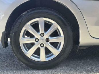 Toyota Yaris 1.33 Dual VVT-i TR Multidrive S Euro 5 5dr