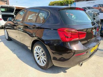 BMW 1 SERIES 2.0 118d SE Auto Euro 6 (s/s) 5dr
