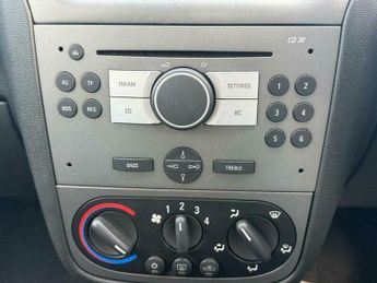 Vauxhall Corsa 1.4i 16v Design 5dr (a/c)