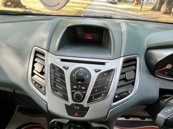 Ford Fiesta 1.4 Style + 5dr