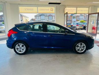 Ford Focus 1.6 Titanium Navigator Powershift Euro 5 5dr