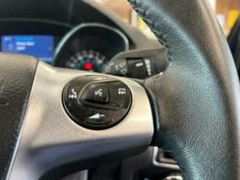 Ford Focus 1.6 Titanium Navigator Powershift Euro 5 5dr