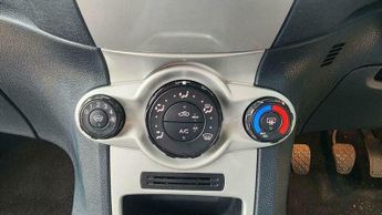 Ford Fiesta 1.25 Zetec 5dr