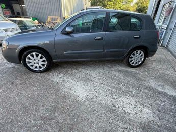 Nissan Almera 1.5 SE 5dr