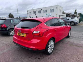Ford Focus 1.0T EcoBoost Zetec Euro 5 (s/s) 5dr