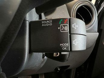Dacia Duster 1.5 dCi Laureate EDC Euro 6 (s/s) 5dr