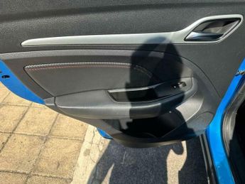 MG ZS 72.6kWh SE Long Range Auto 5dr