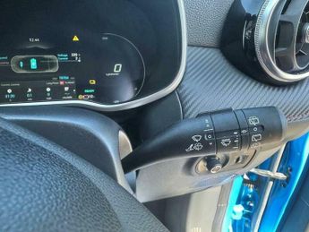 MG ZS 72.6kWh SE Long Range Auto 5dr